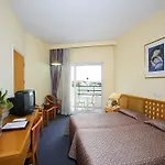 Aloe 4*