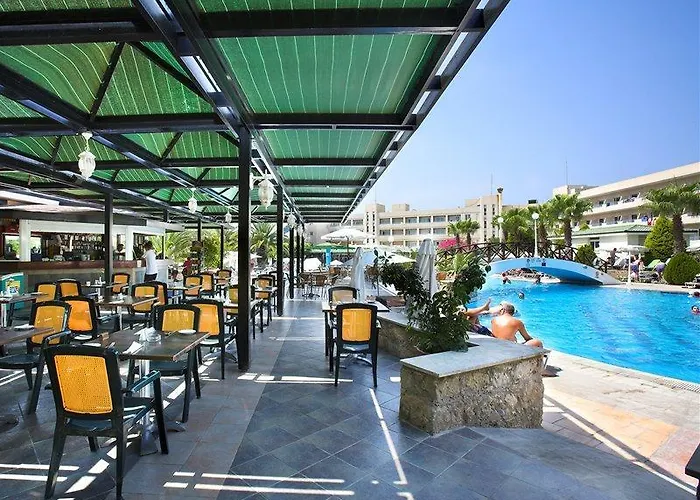 Szálloda Aloe Paphos